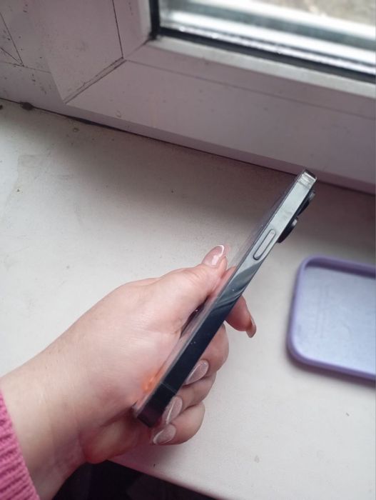 Продам айфон 14 про