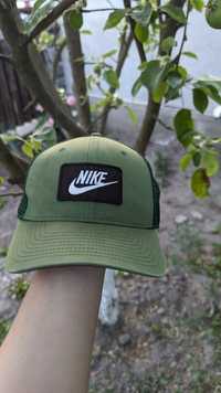 Cap nike green color