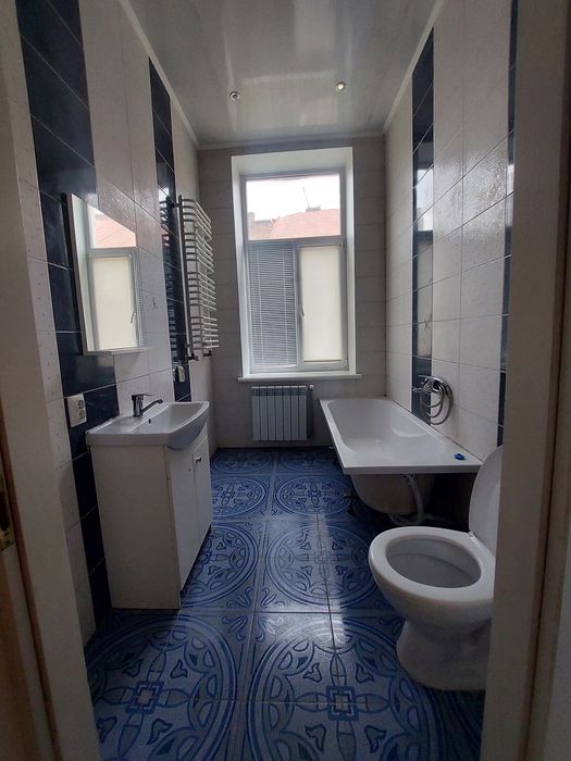 Продаж 2 кім. кв. приватн типу 79м2 вул. Франка м. Дрогобич