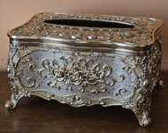 Serwetnik Szkatułka włoska pięknie złocona w stylu Faberge.