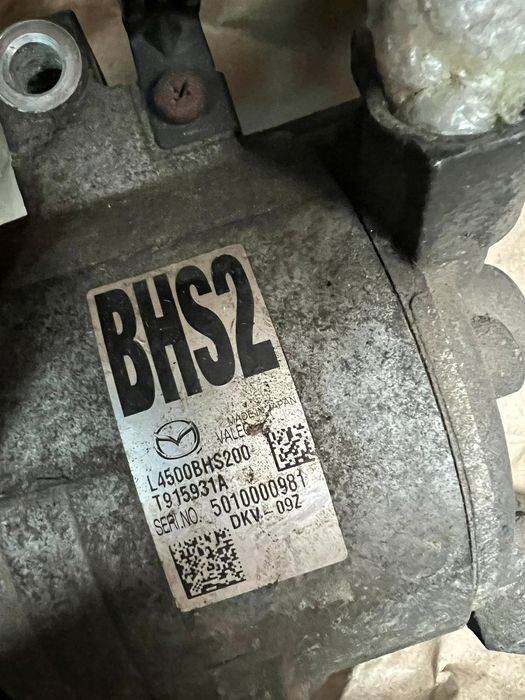 Компресор кондиціонера Мазда 3  BHS2