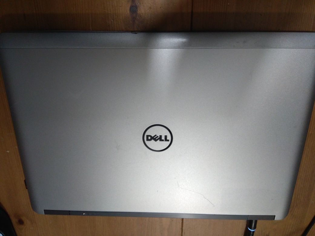 Sprawny laptop Dell E7440