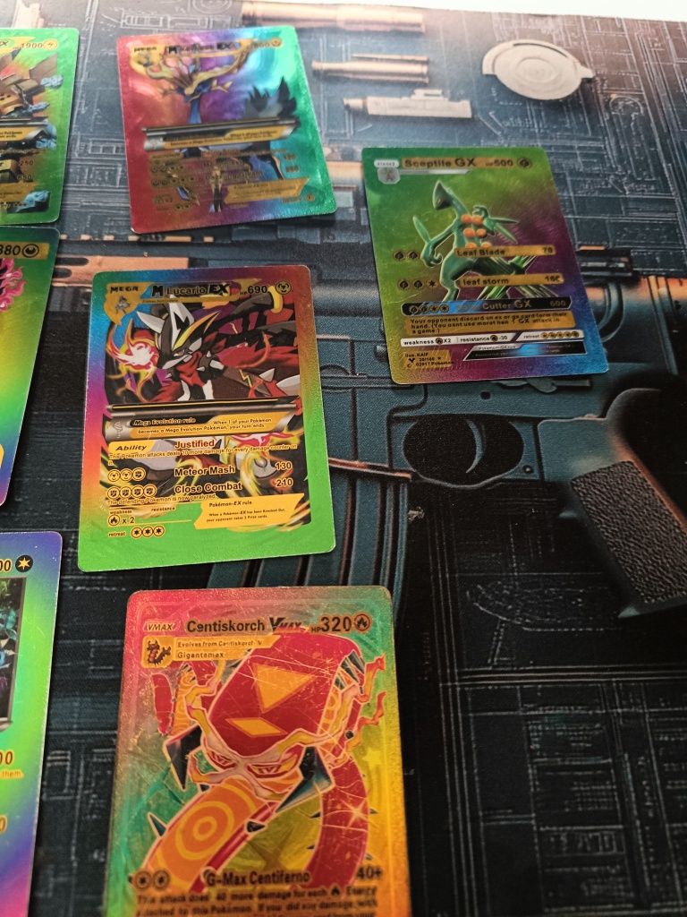 10 kart tęczowe Pokemon karty