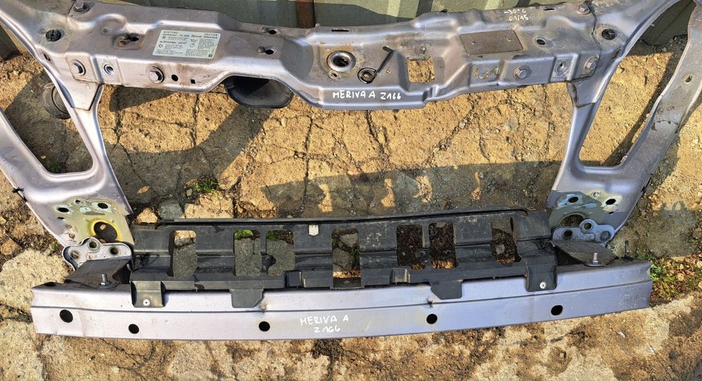 Opel Meriva A Pas przedni belka okular Z166