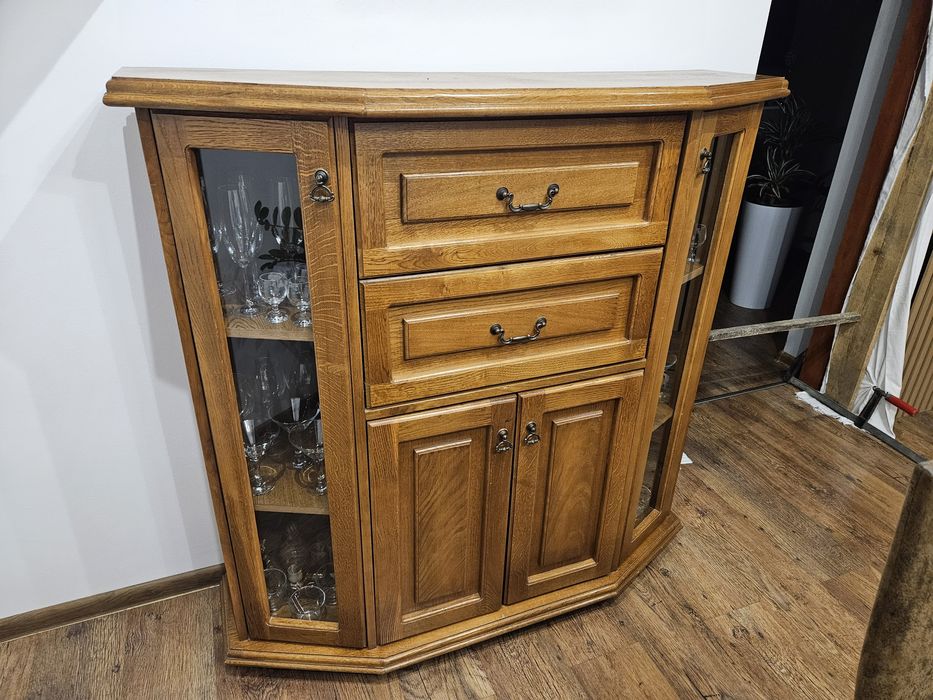 Sprzedam komodę bardzo dobry stan