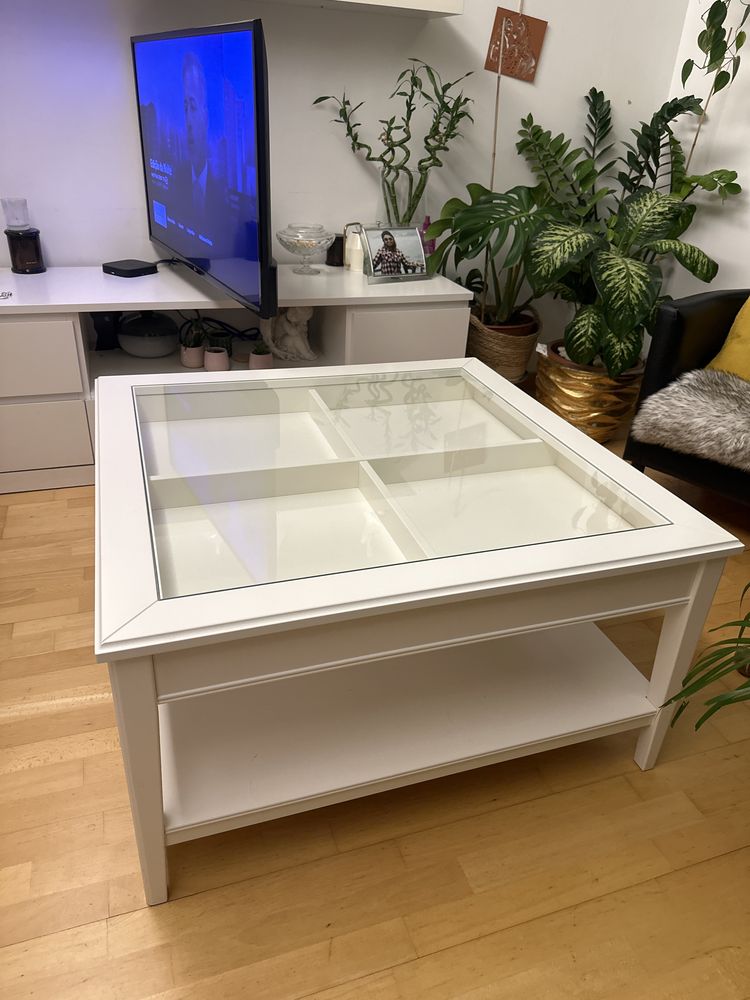 Mesa branca de centro