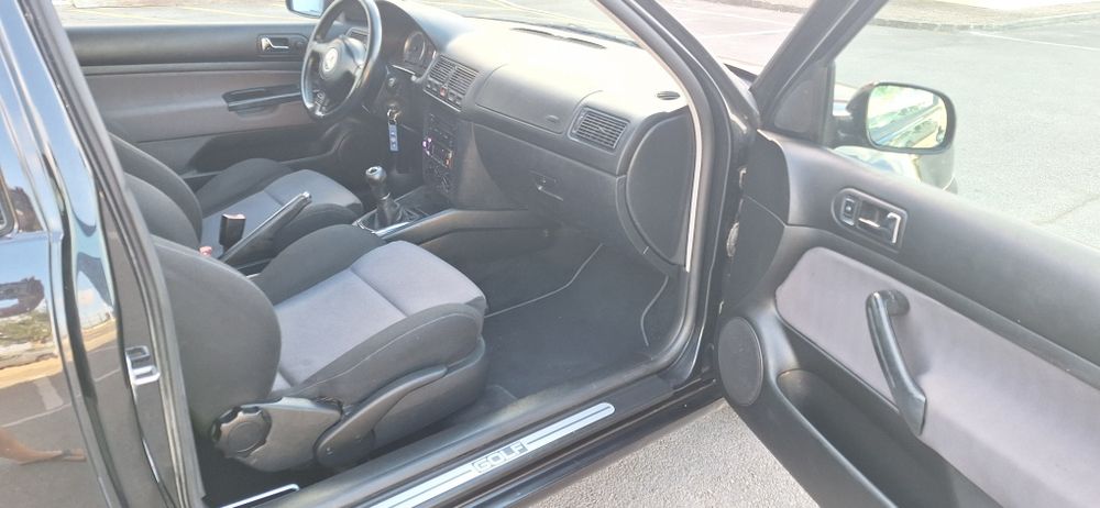 VW Golf 1.4 Sport com 103mil km