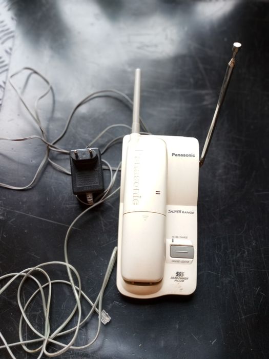 телефон Panasonic KX -TС2106U и КХ-ТС1205RUWA