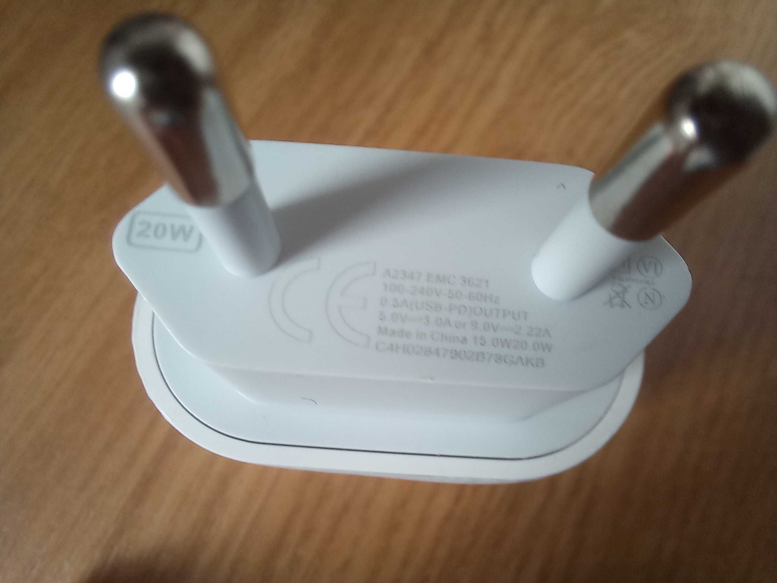Ładowarka 20W z kablem lighting.