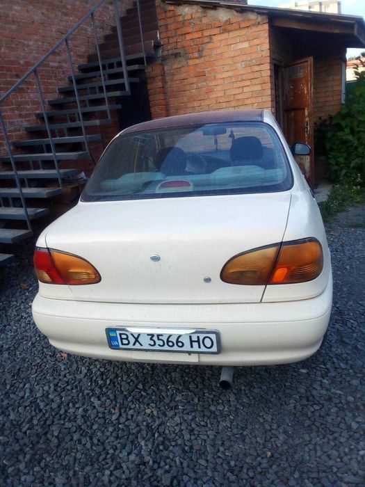 Kia Avella 1996 року