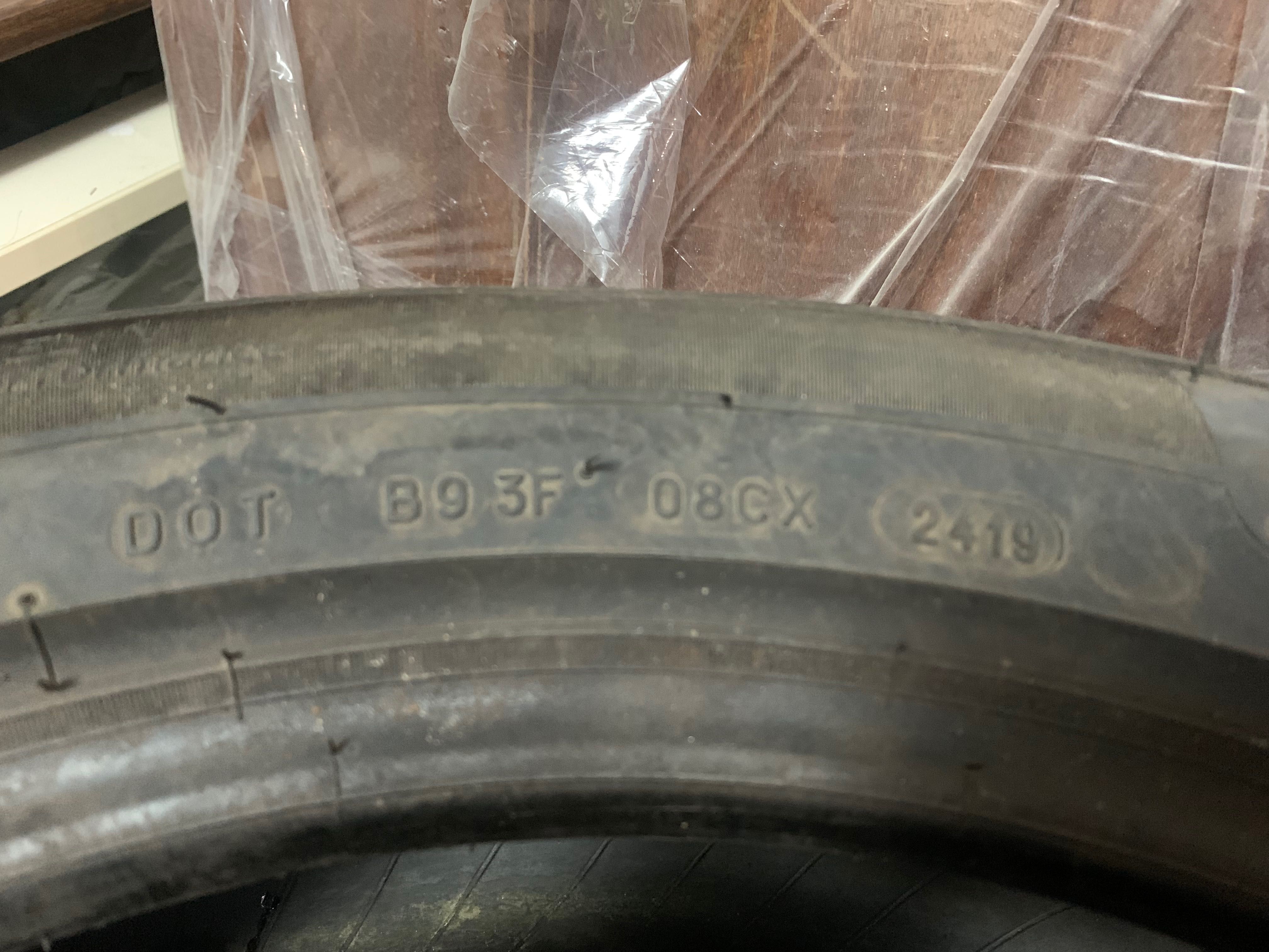 Шини 255/55/R17 Michelin Primacy Tour