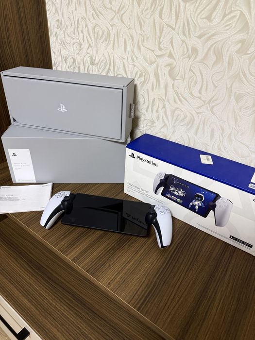 PlayStation Portal CFI-Y100 - портативний Remote Play для PS5