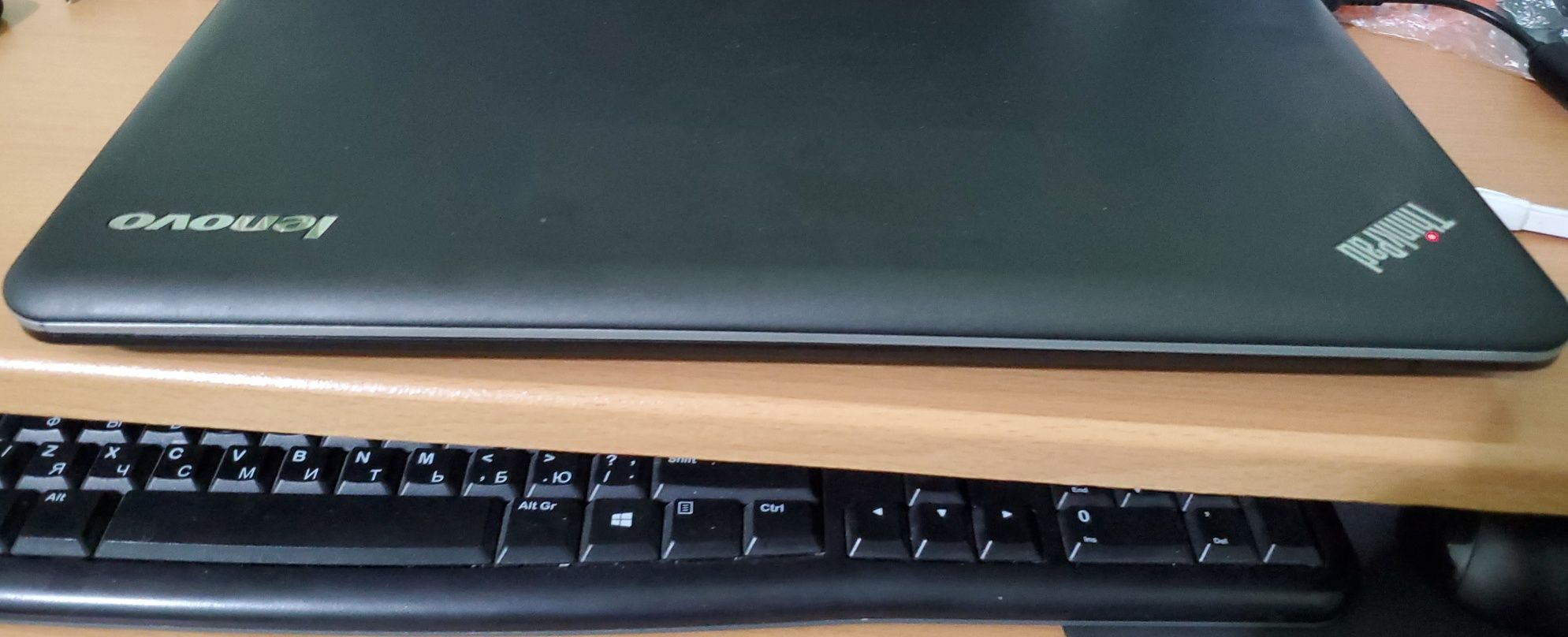 Lenovo ThinkPad edge E540 i3 4000M 2.3 ггц/RAM 8 ГБ/SSD 128 ГБ/ 15.6