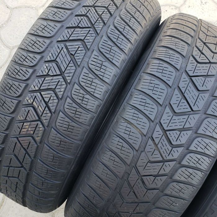 Шини 215/65 R17 Pirelli (Пірелі) 200$/4шт. зимова резина