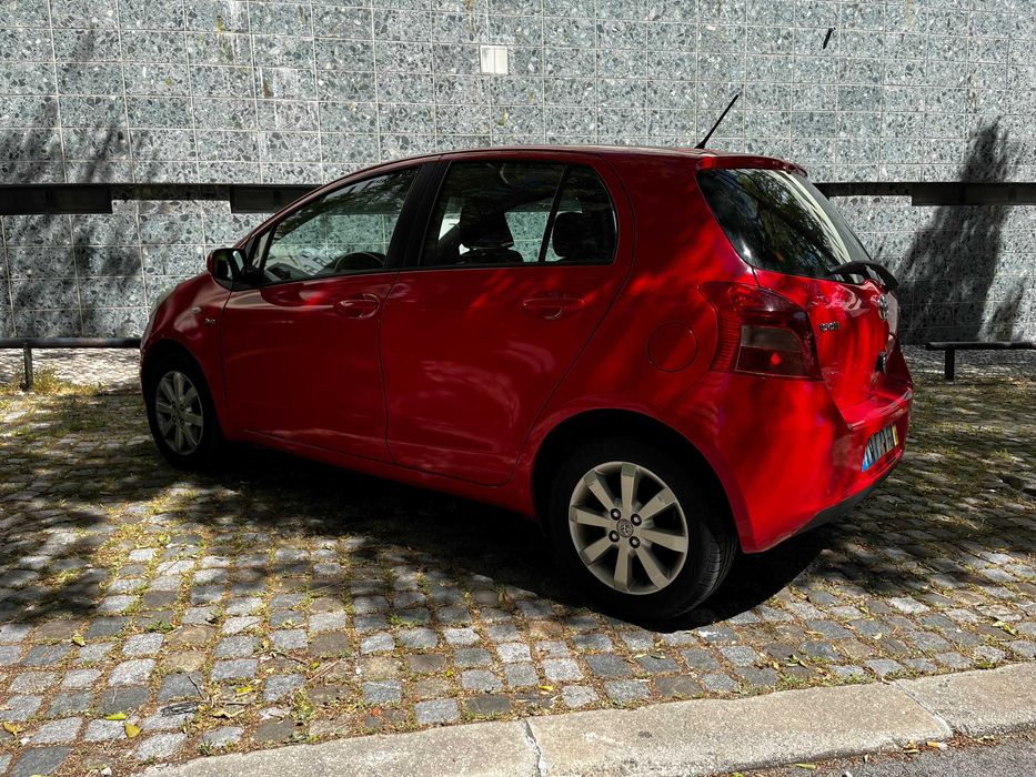 Toyota Yaris 1.4 D-4D 90cv Rock in Rio (2008) – Fiável e económico
