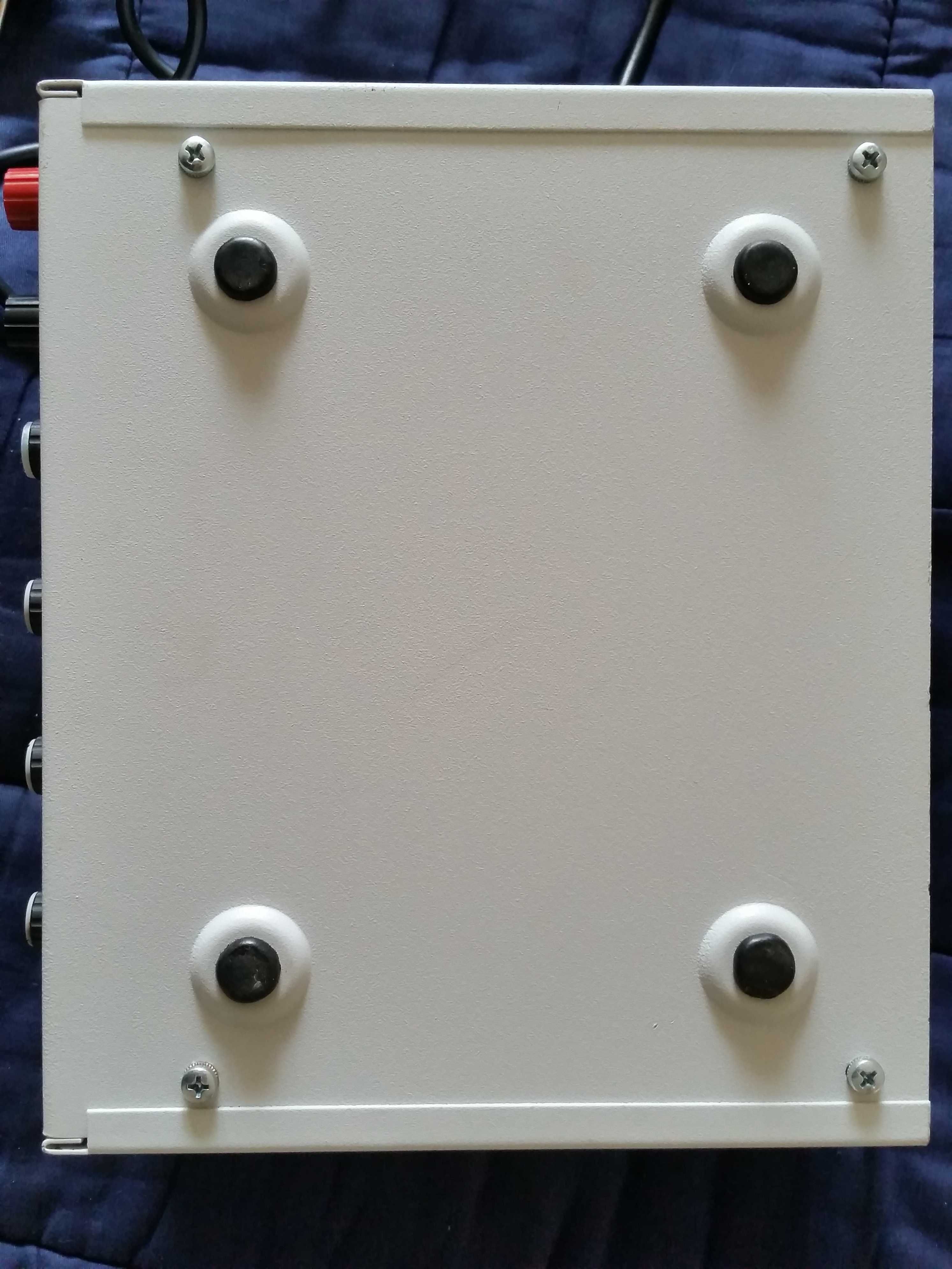 Лабораторный блок питания EA-PS 3032-03 PPWER SUPPLY