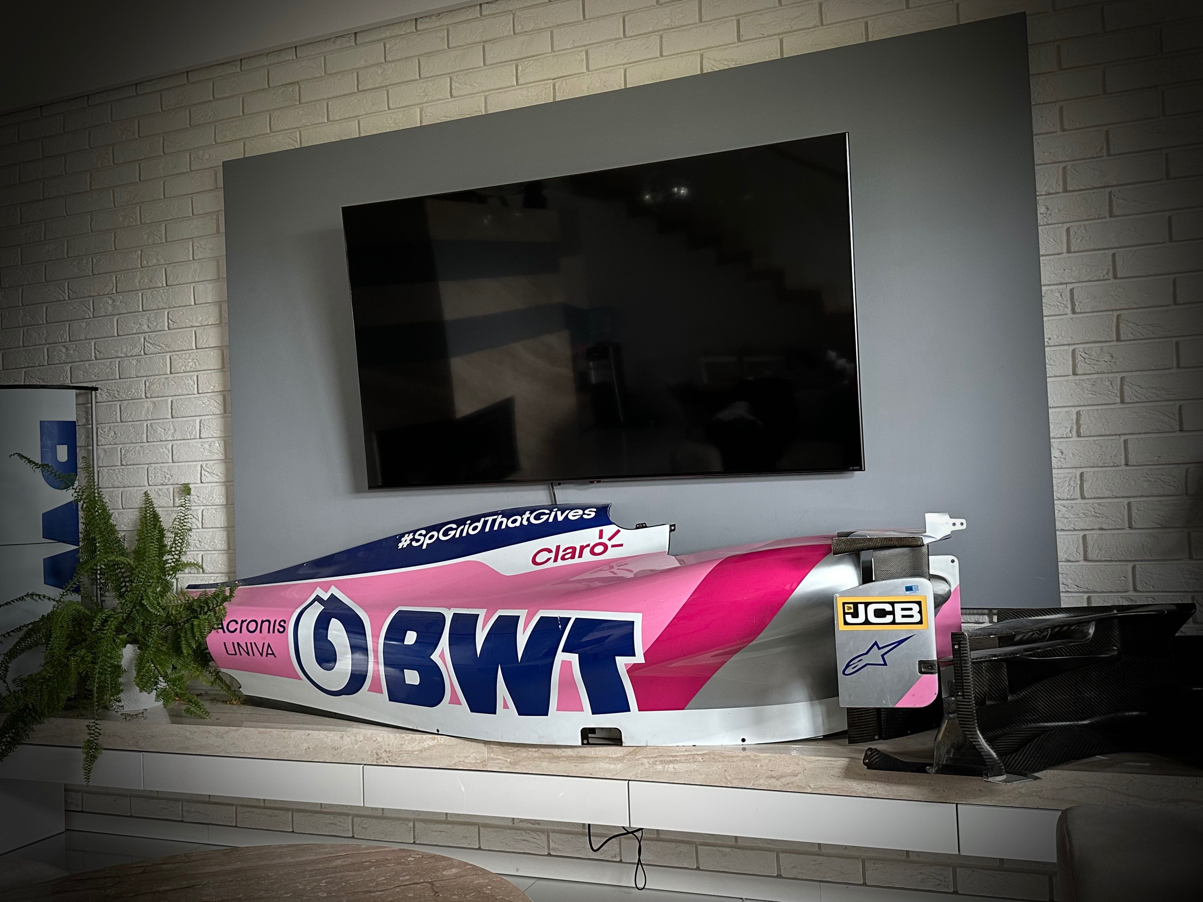 F1 Racing Point RP19 prawy sidepod - oryginalna część bolidu F1