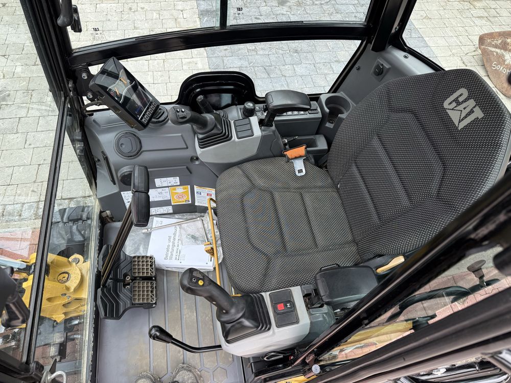Minikoparka Caterpillar CAT 301.8 05A z Niemiec 2tony 3 łyżki