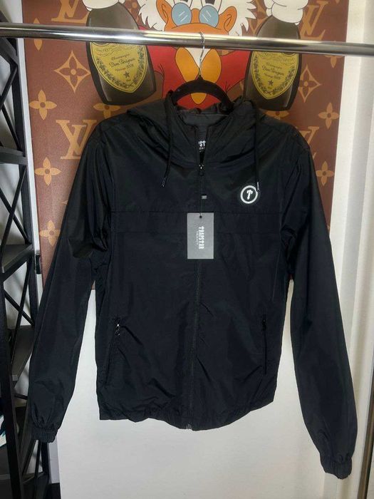 ЦІНА БУЛА 3000!!Чоловіча вітровка Trapstar чорна весняна демісезонна
