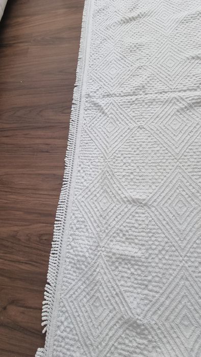 Manta antiga estilo chenille com padrão geométrico 2,20m x 1,50m