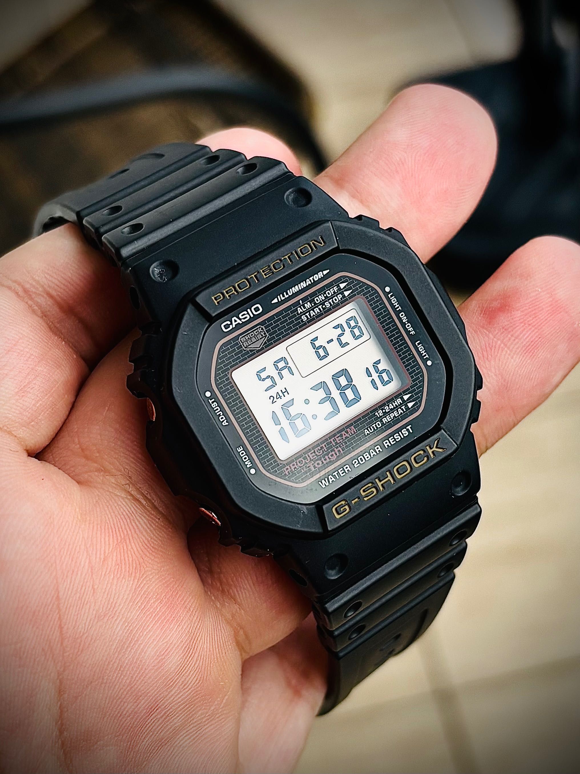 Zegarek Casio G-shock DW-5030C TH
