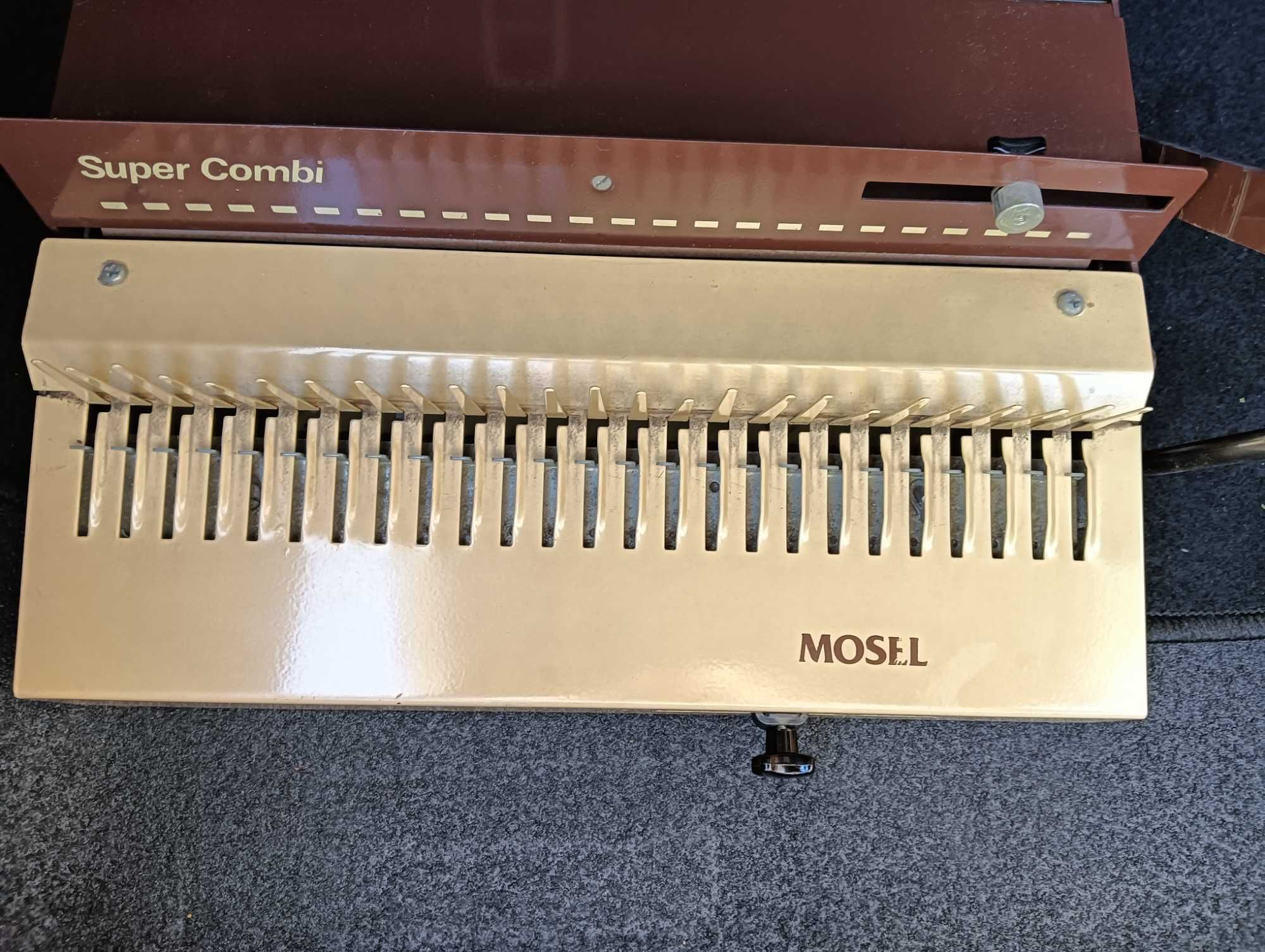 Vendo máquina de encadernação, usada, bom estado