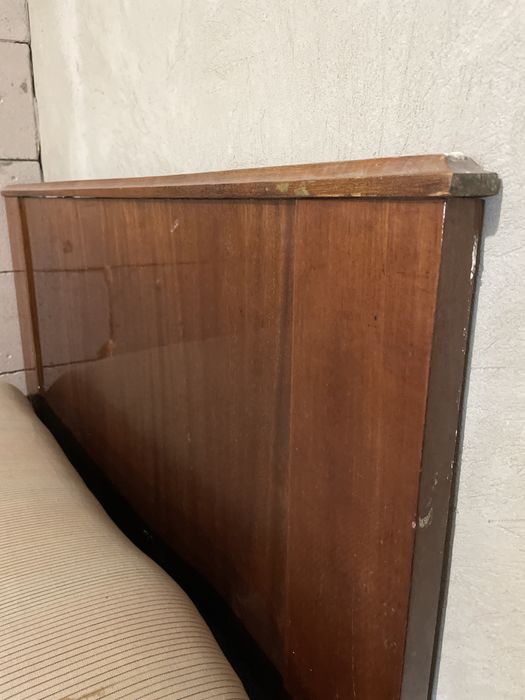 Ліжко деревʼяне