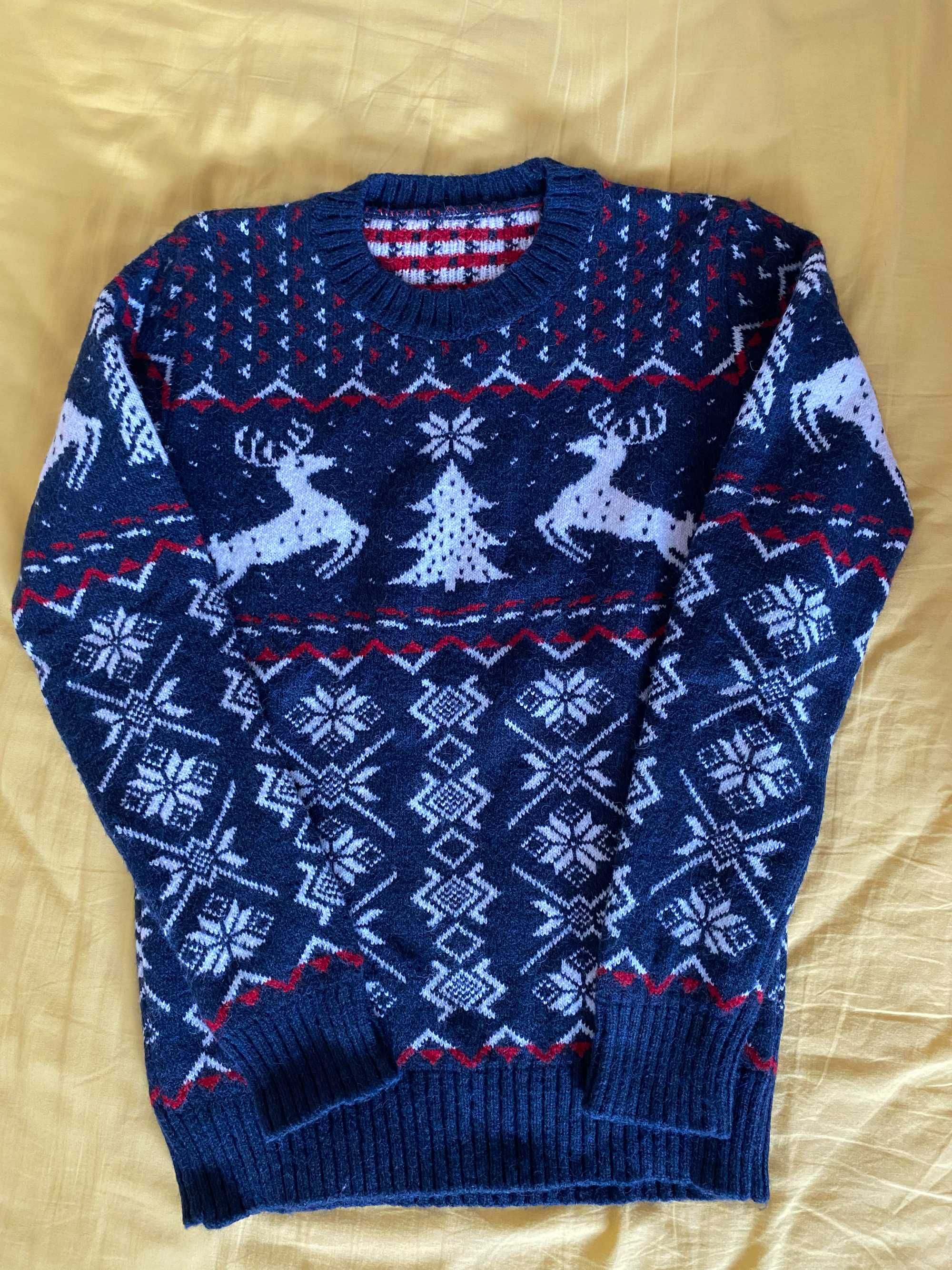 Ciepły zimowy sweter w renifery