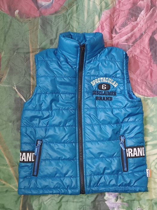 Продам жилетку на хлопчика!