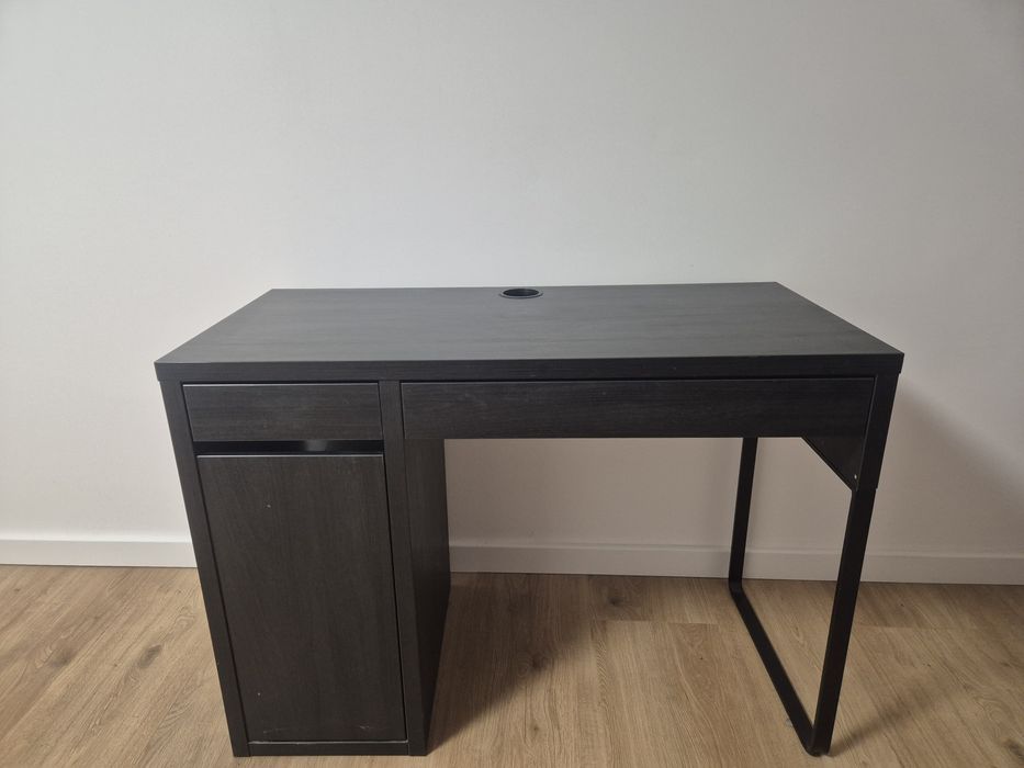 Biurko czarne ikea