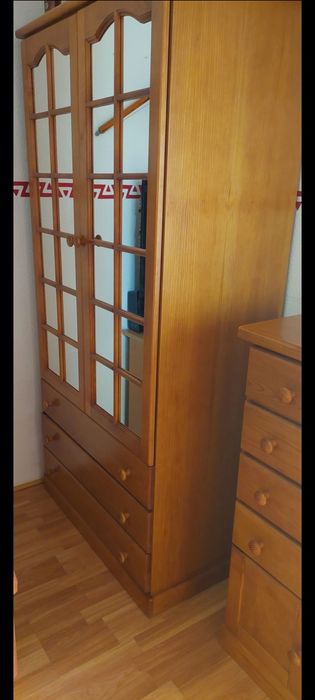 Quarto em pinho mel  solteiro