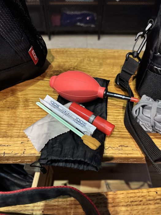 Lustrzanka Canon EOS 760D, obiektywy, lampa, torby. Duży zestaw!