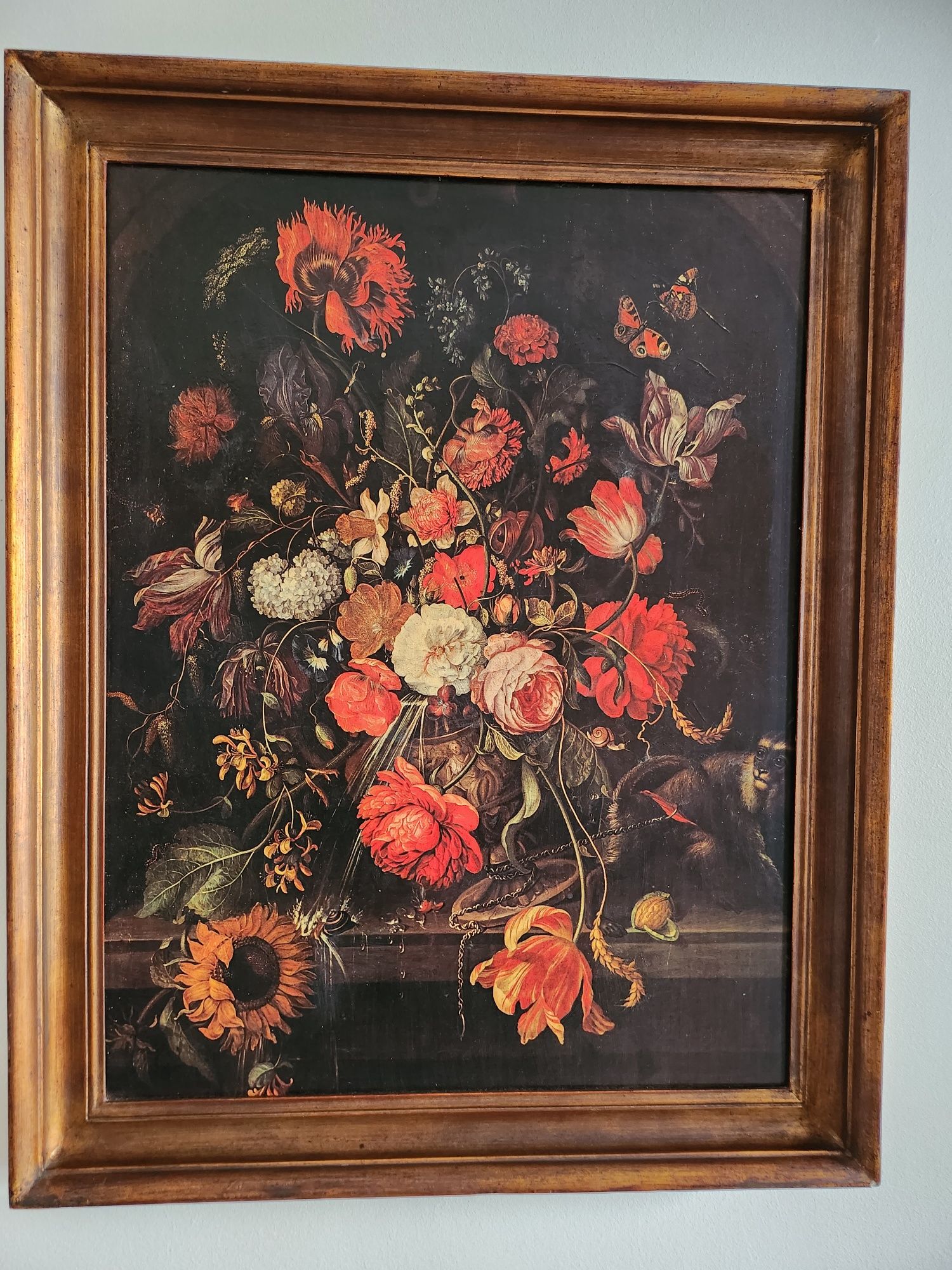 Quadro floral de jarra a cair com pormenores exóticos