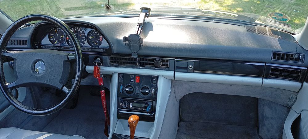 MercedesBenz w126/500sec/V8