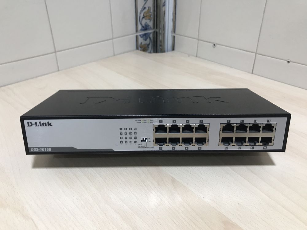 Switch D-Link 16 portas Unmanaged