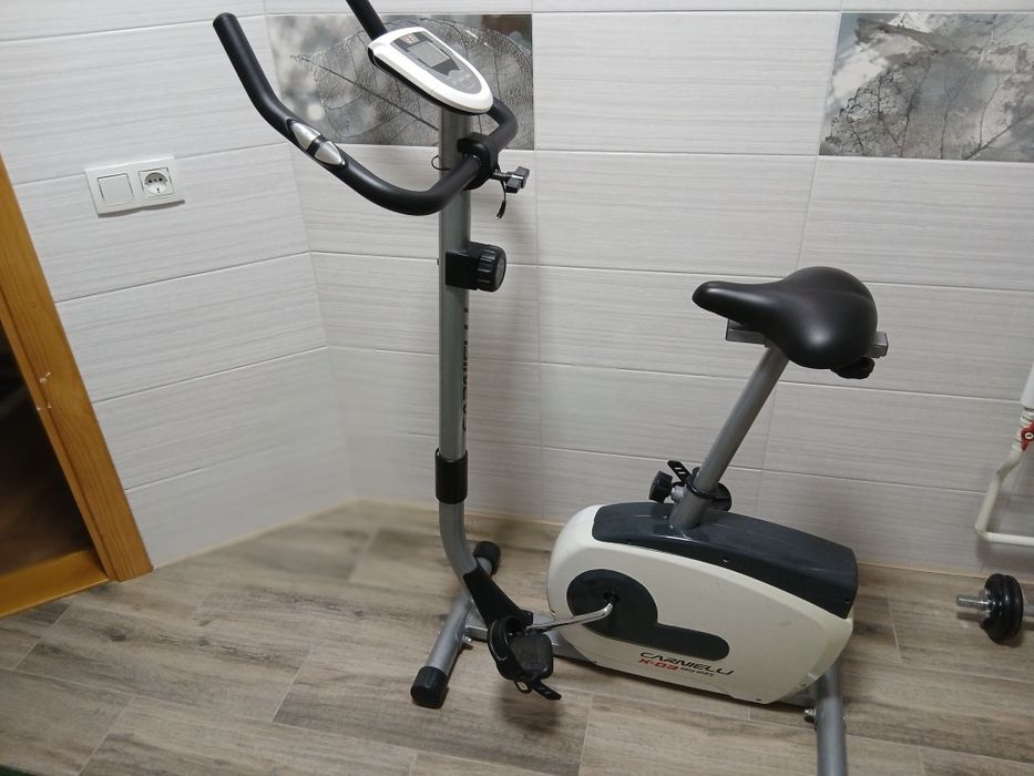 Веловешалка Італія