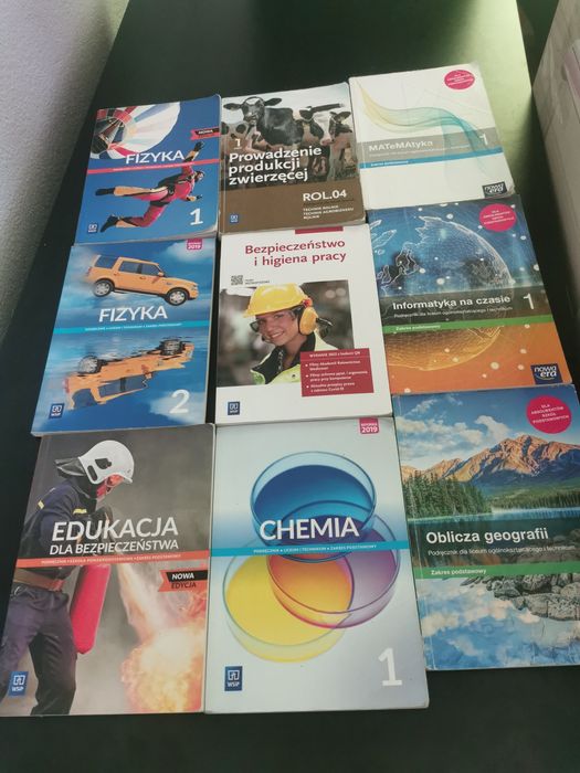 Sprzedam książki do klasy 2 technikum