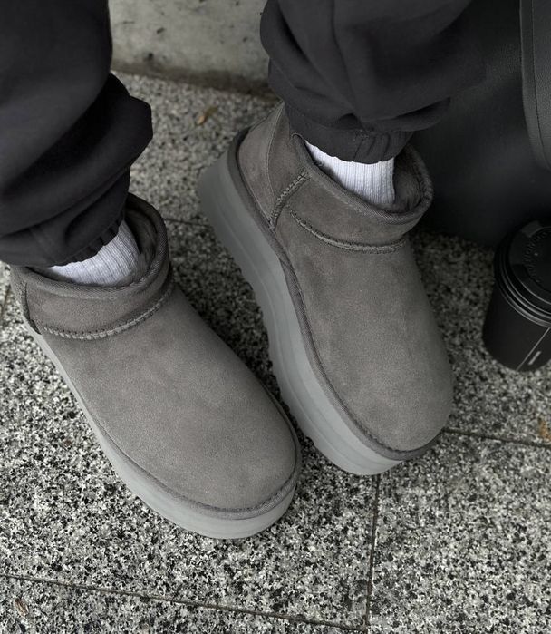 (NEW IN BOX) Avstralia UGG Ultra Mini Platform Bootie Moss Gray