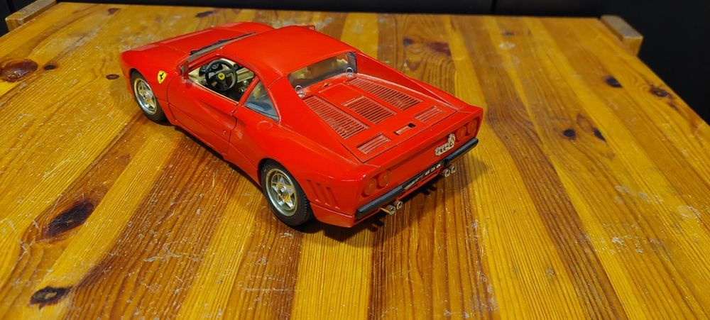 Model 1:18 Ferrari GTO Bburago