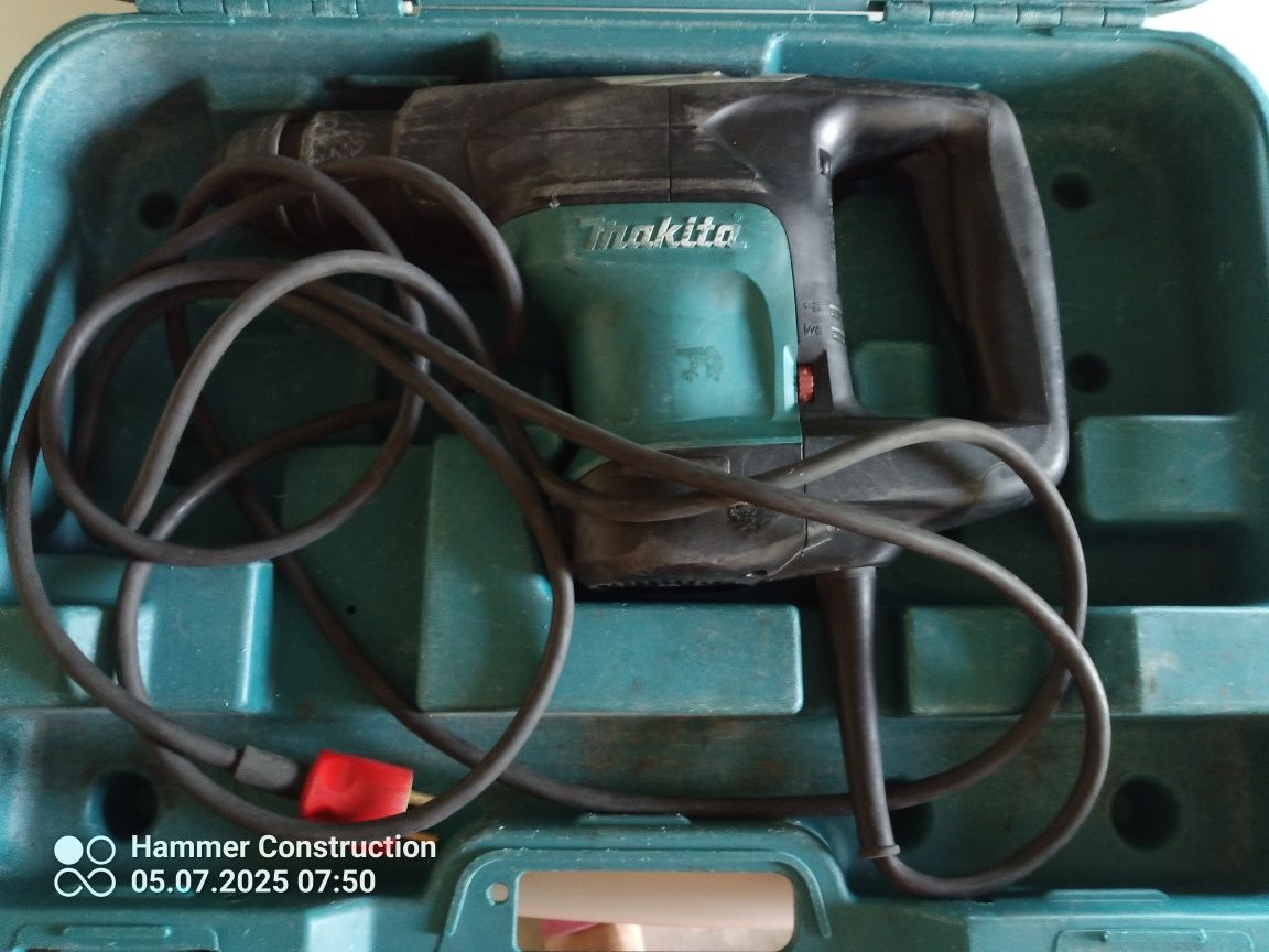 Makita młotowiertarka HR3200c