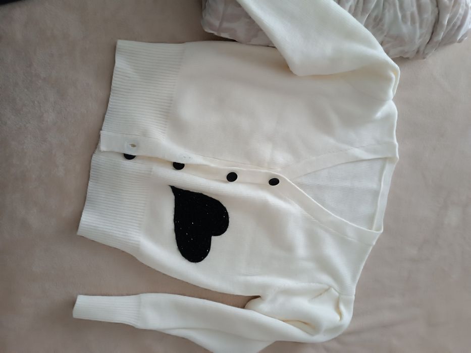 Nowy sweterek serduszko z cyrkonii polecam