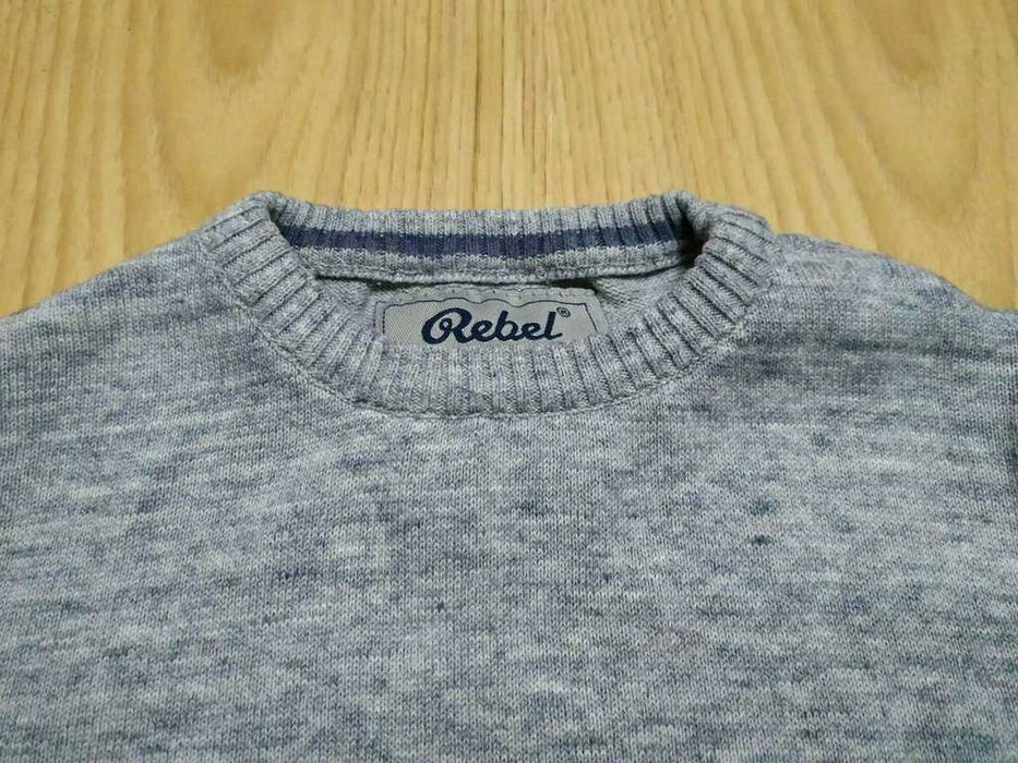 Очень классный свитерок Rebel на 2-3 года