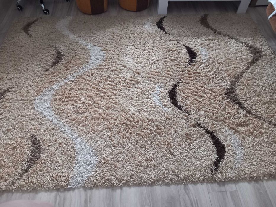 Sprzedam dywan typu Shaggy