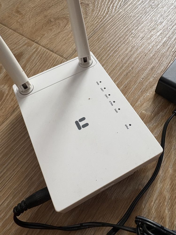 WiFi маршрутизатор Netis W1