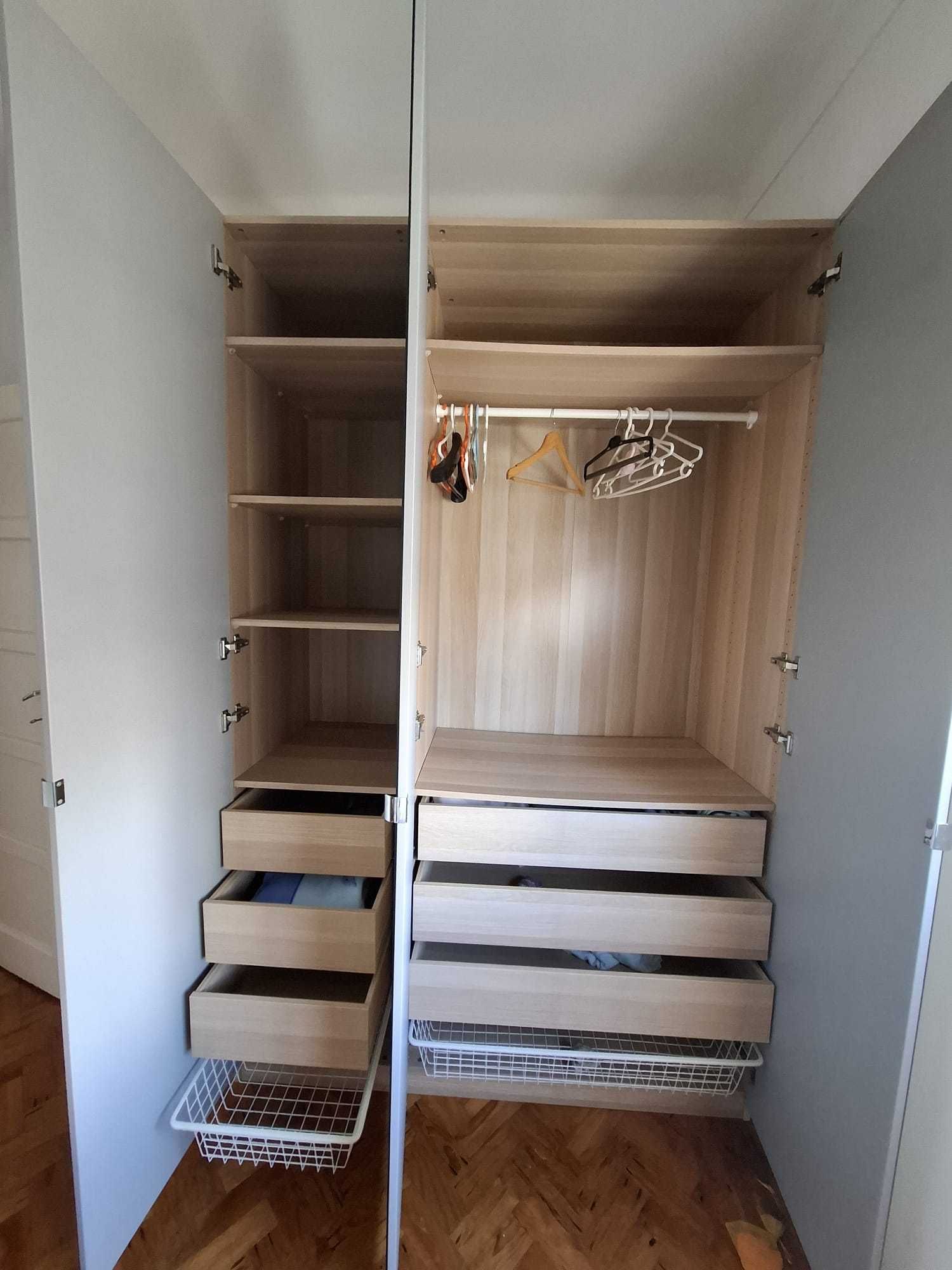 Armário | Roupeiro PAX IKEA com Espelho