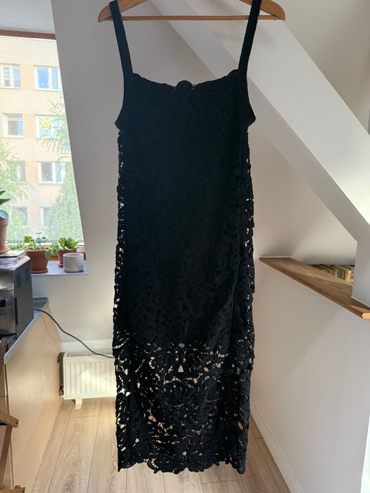 Elegancka długa czarna sukienka ZARA koronka/ażur M