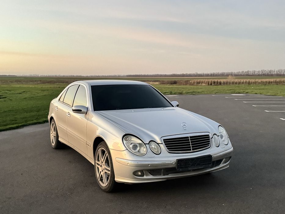 Продам Mercedes W211