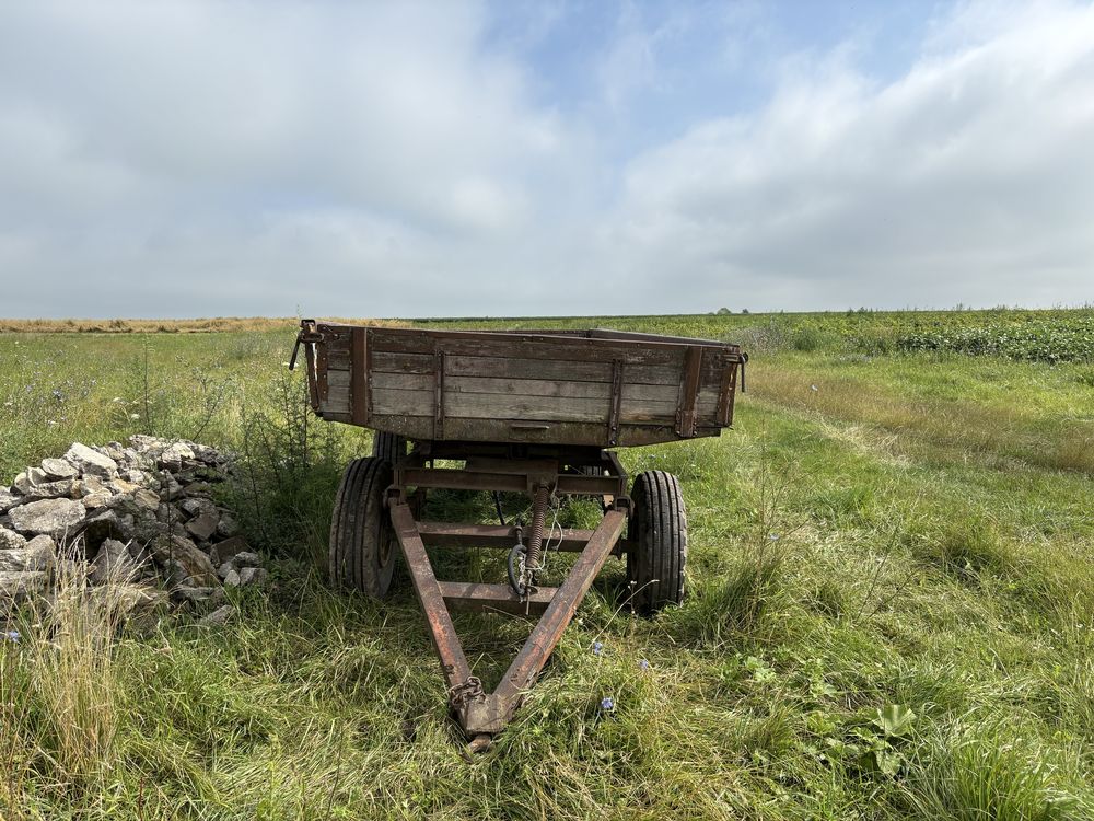 Продам прицеп 2ПТС-4