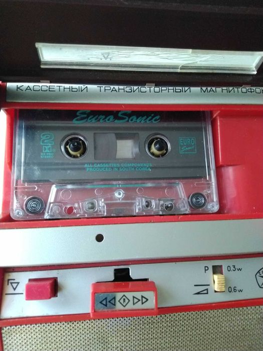 Магнитофон Спутник 403 в рабочем состоянии