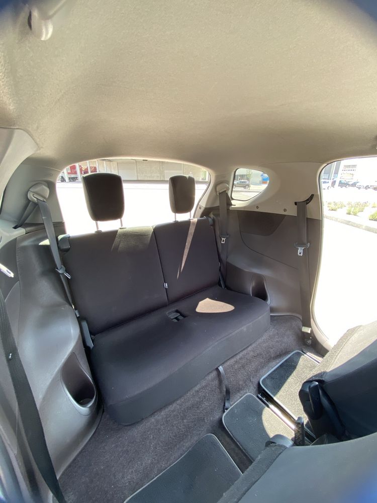 Toyota iQ 1.0 VVT-i 2P - 4 Lugares / Negociável